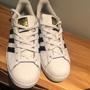 Adidas superstar